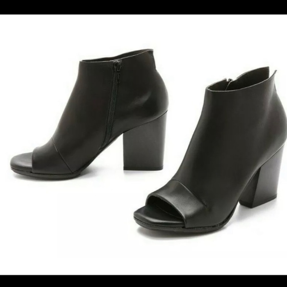 NWT Coclico Leather Open Toe Heel Boots